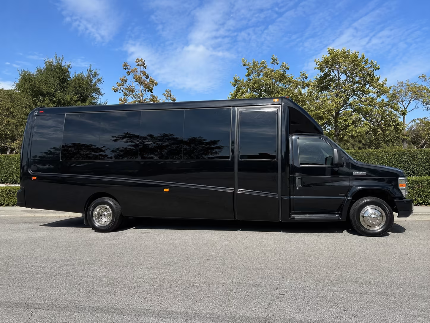 evansville government meeting and conference shuttles
