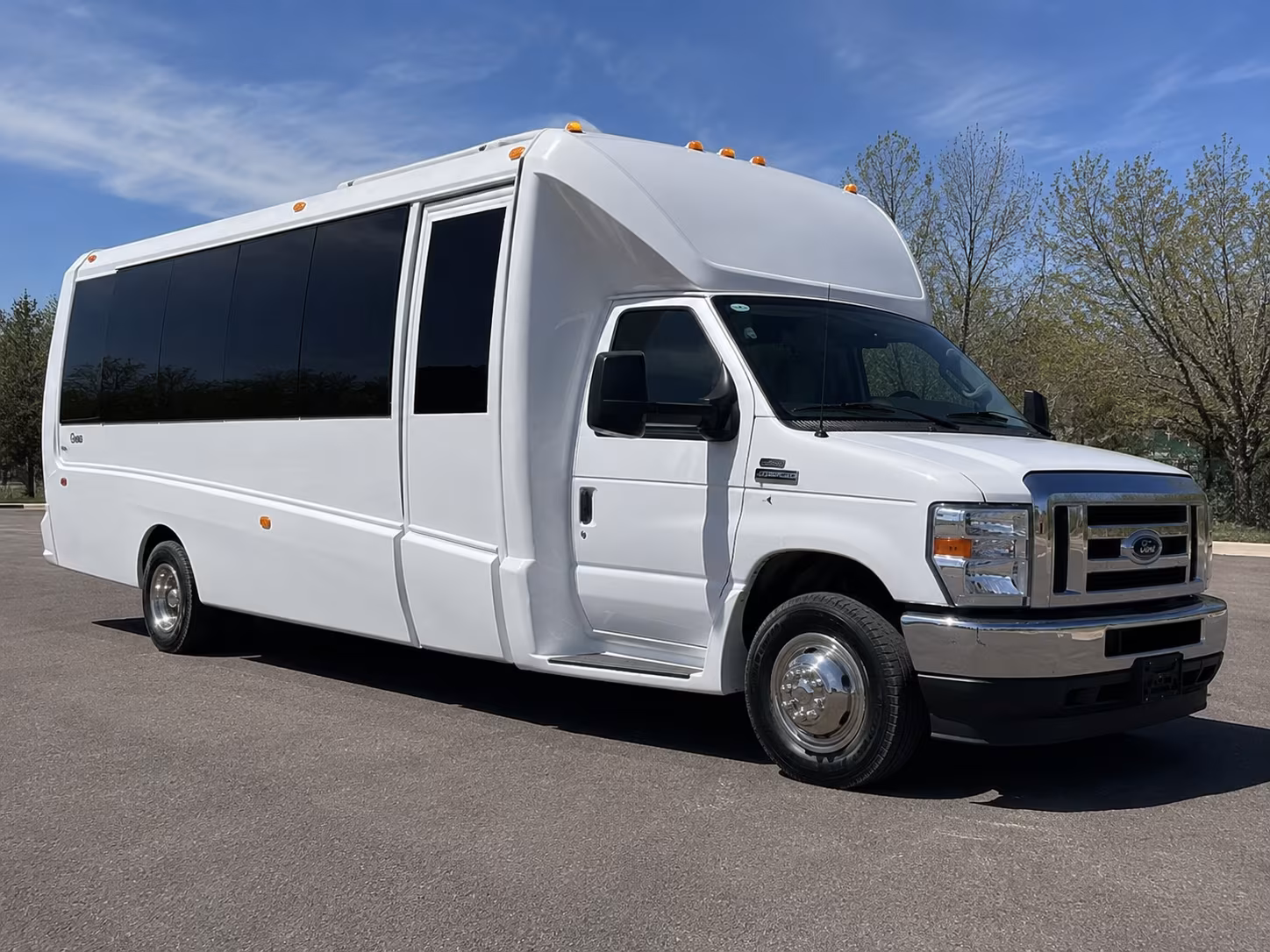 hit every photo stop in your evansville party bus before the dance