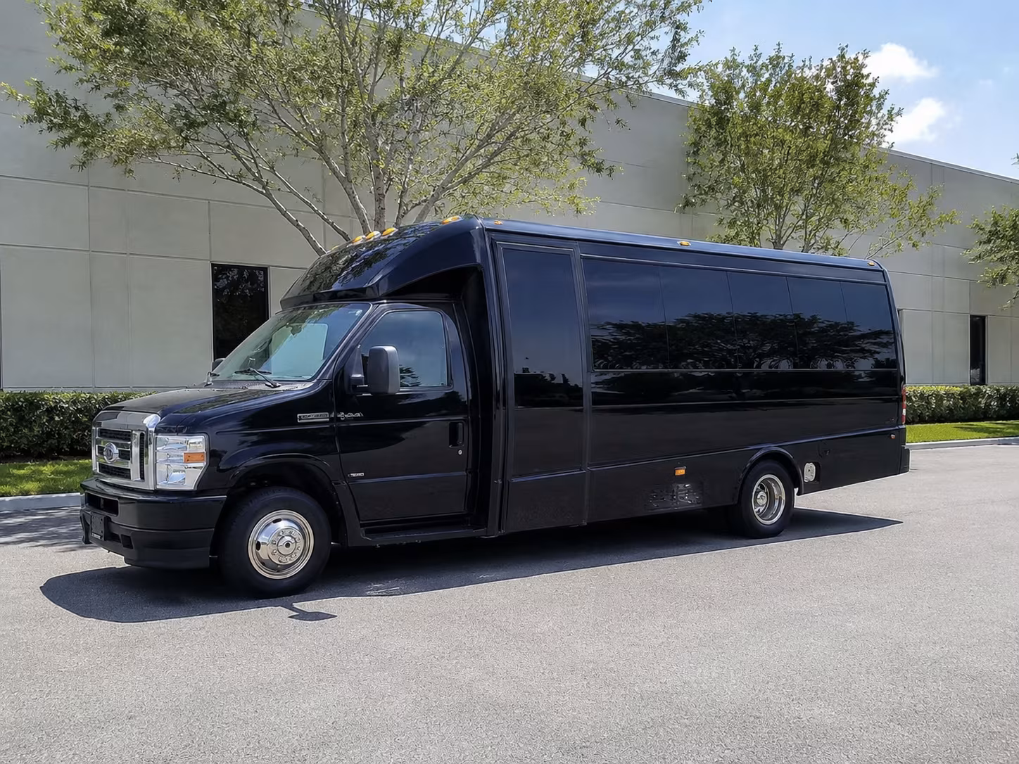 wine event transportation from evansville to patoka lake winery